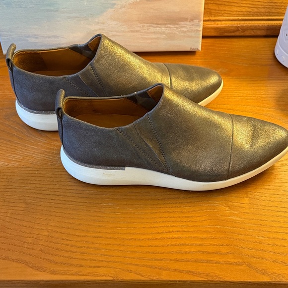 Johnston & Murphy Gray Pewter Ankle Booties Size 9 - Picture 7 of 8